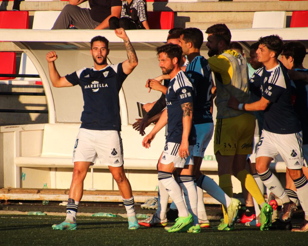 Lider en solitario - MarbellaFC110323 Lider en solitario - MarbellaFC110323