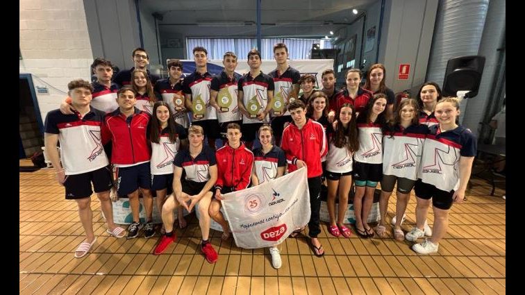 El Club Navial fue el gran triunfador en los campeonatos de Andalucía de Natación celebrados en Torremolinos - El Club Navial fue el gran triunfador en los campeonatos de Andalucía de Natación celebrados en Torremolinos -