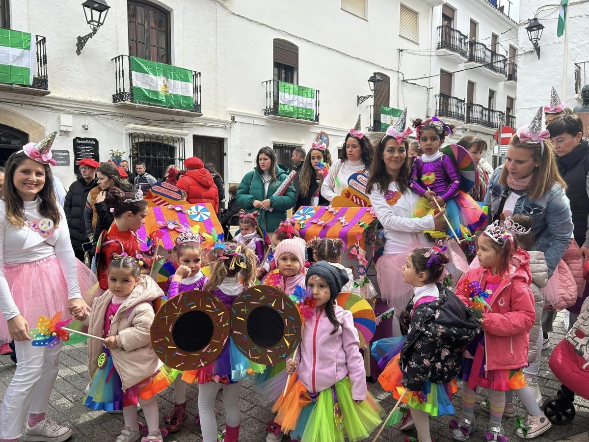 Así se ha vivido el Carnaval de Casares con gran variedad de disfraces - Portada 1 Así se ha vivido el Carnaval de Casares con gran variedad de disfraces - Portada 1