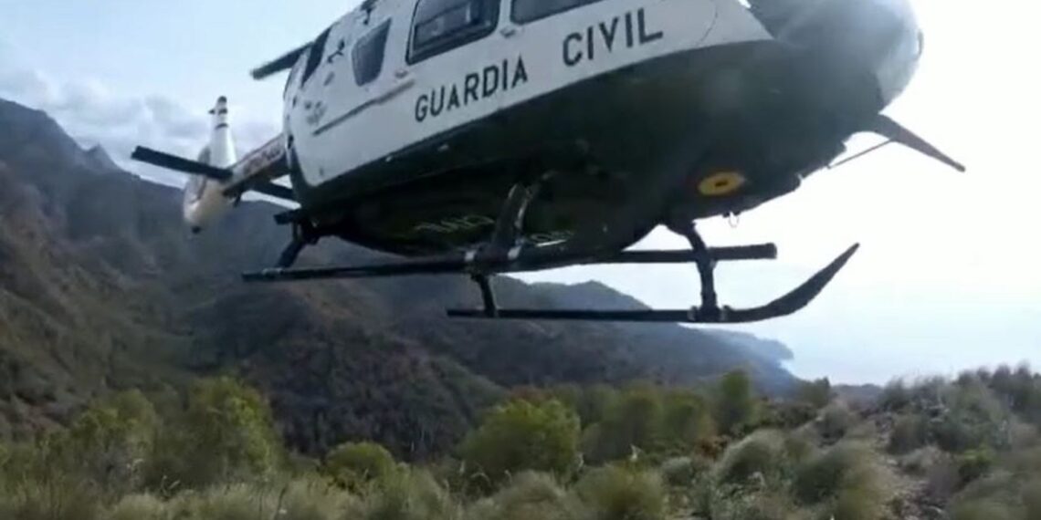 Espectacular rescate en helicóptero de un senderista herido en Nerja - fotonoticia 20230305142347 1920 1140x570 1 Espectacular rescate en helicóptero de un senderista herido en Nerja - fotonoticia 20230305142347 1920 1140x570 1
