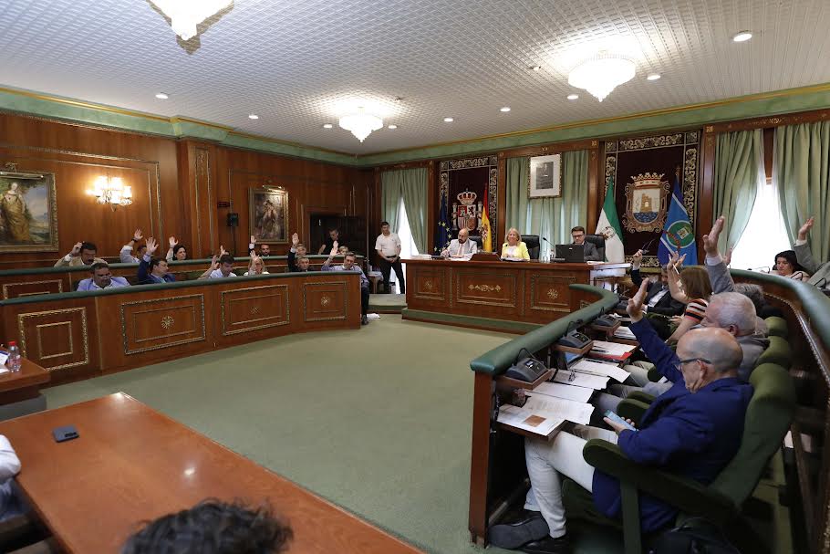 Marbella otorga el título de ciudadanos honorarios a una veintena de vecinos del municipio - 2 2