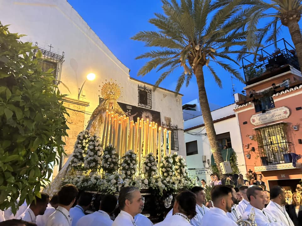 Saetas de fe al paso del Cristo Atado a la Columna y María Santísima Virgen Blanca en Marbella - 339321119 2481562578666619 6971578288113929916 n Saetas de fe al paso del Cristo Atado a la Columna y María Santísima Virgen Blanca en Marbella - 339321119 2481562578666619 6971578288113929916 n