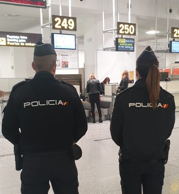 Detenida por amenazar con un aviso de bomba en el Aeropuerto de Málaga - 463ECF75 F23B 4190 AD5F 146FB19A0D44 Detenida por amenazar con un aviso de bomba en el Aeropuerto de Málaga - 463ECF75 F23B 4190 AD5F 146FB19A0D44