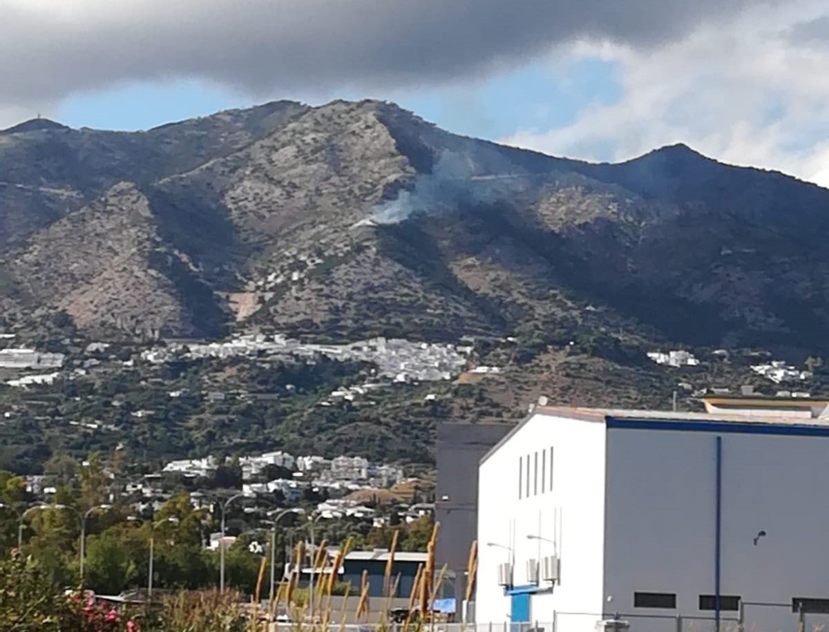 El incendio forestal declarado en Mijas está estabilizado - Incendio Mijas recorte El incendio forestal declarado en Mijas está estabilizado - Incendio Mijas recorte