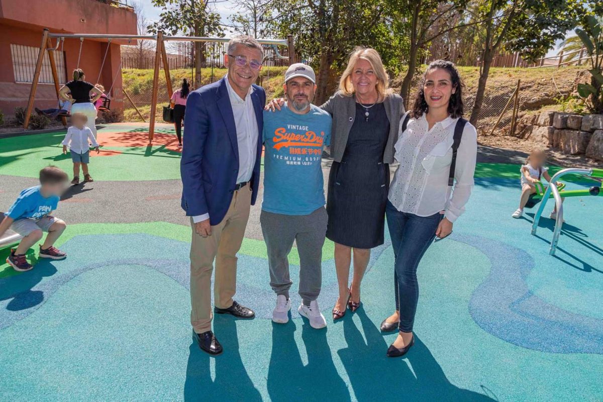 Termina la remodelación integral de una plaza de 1.250 metros cuadrados en la barriada de Fuentenueva - Parque Marbella Termina la remodelación integral de una plaza de 1.250 metros cuadrados en la barriada de Fuentenueva - Parque Marbella