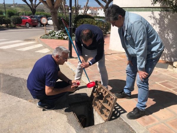 Casares pone en marcha un tratamiento preventivo contra el virus del Nilo y los mosquitos - ee57624f 30dc 4ae1 8b80 bf7ac0947f7a 600x450 1 Tratamiento mosquitos en Casares Costa.