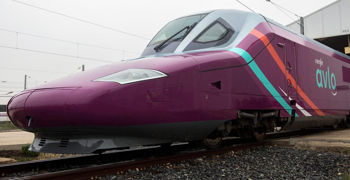Viajar a Madrid desde Málaga por 7 euros ya es posible con los nuevos trenes AVLO - renfe avlo tren Viajar a Madrid desde Málaga por 7 euros ya es posible con los nuevos trenes AVLO - renfe avlo tren