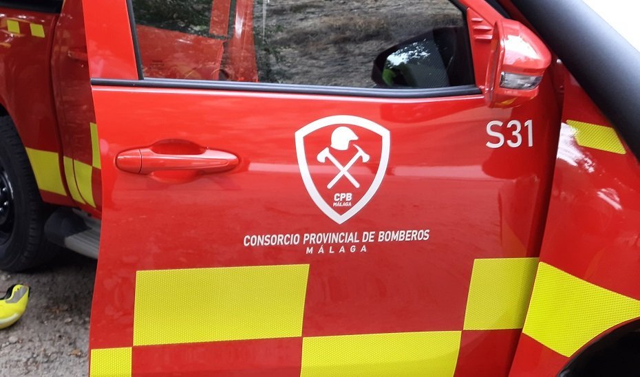 Dos personas evacuadas al hospital tras arder una habitación de un hotel en Benalmádena - 1667137923858Bomberos Malaga Camión del Consorcio de Bomberos de Málaga.