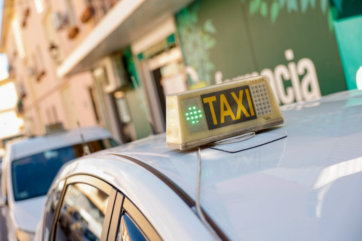 Un taxista en Fuengirola quintuplica la tasa de alcoholemia - Un taxista en Fuengirola quintuplica la tasa de alcoholemia -