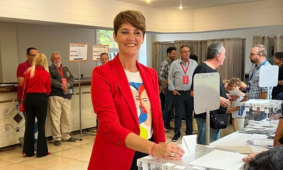 García Urbano consigue su cuarta mayoría absoluta, el PSOE sube y Aguilar entra en el Ayuntamiento con Vox - WhatsApp Image 2023 05 28 at 12.52.57 Emma Molina, candidata por el PSOE de Estepona. / Desireé Macías.
