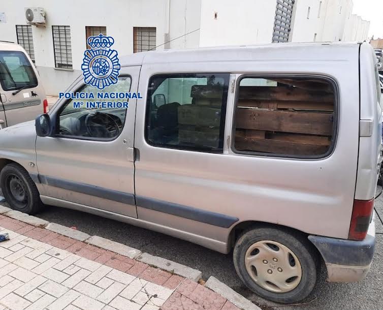 Así robaron 500 palés en camiones frigoríficos de Fuengirola y Torremolinos valorados en 3.000 euros - 2 4 Así robaron 500 palés en camiones frigoríficos de Fuengirola y Torremolinos valorados en 3.000 euros - 2 4