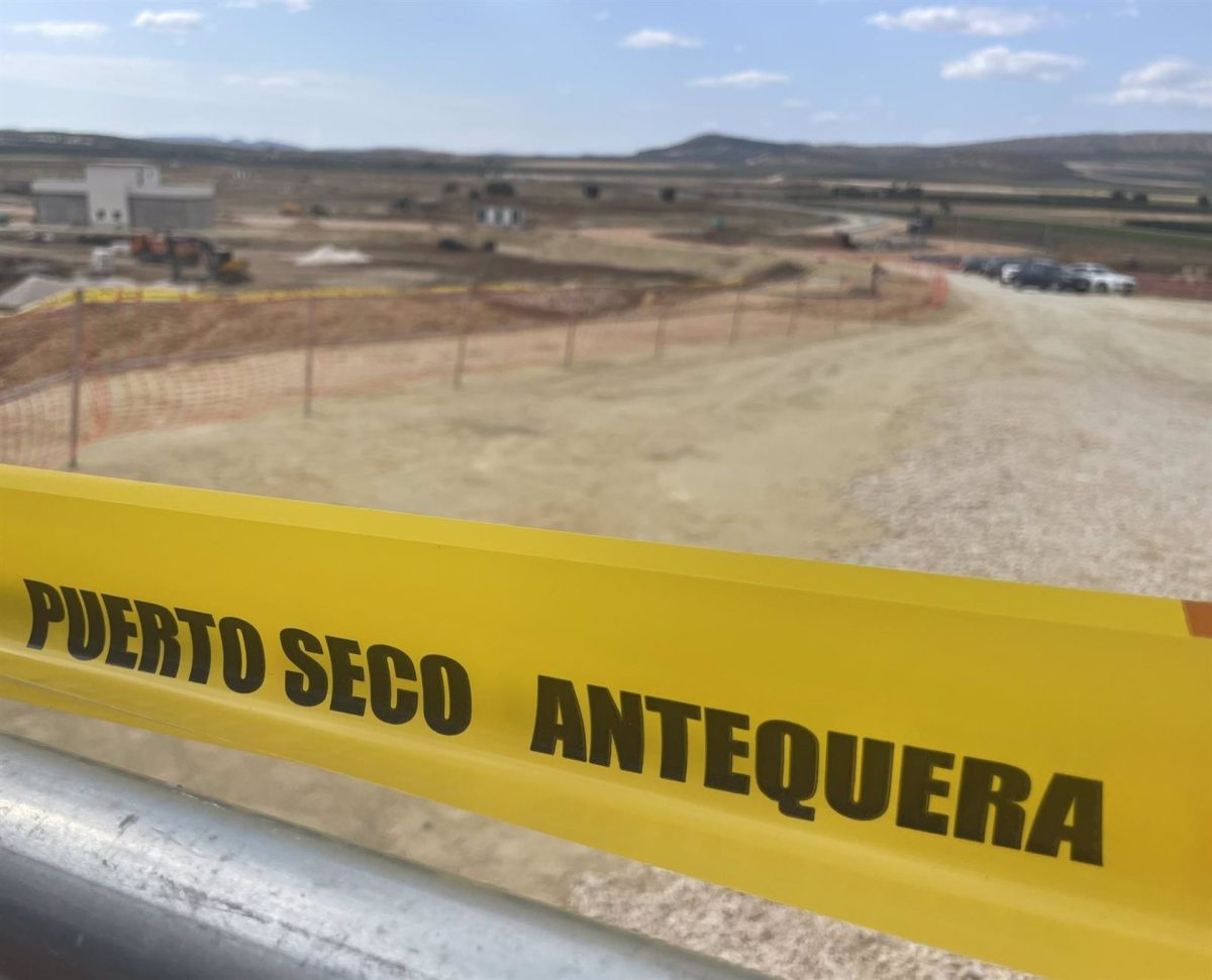 Licitada la redacción del proyecto de desdoble de la carretera de acceso al Puerto Seco de Antequera - Antequera Licitada la redacción del proyecto de desdoble de la carretera de acceso al Puerto Seco de Antequera - Antequera