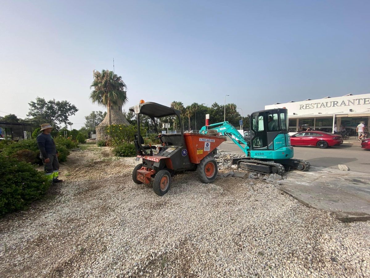 Comienzan las obras de construcción de la nueva parada de taxis de Casares Costa - IMG 7746 Comienzan las obras de construcción de la nueva parada de taxis de Casares Costa