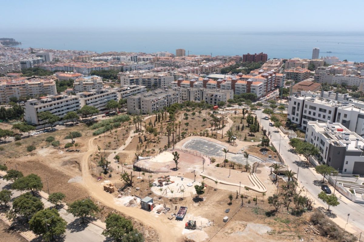 El nuevo pulmón verde de Estepona estará listo a finales de marzo - IMG 9126 El nuevo pulmón verde de Estepona estará listo a finales de marzo - IMG 9126