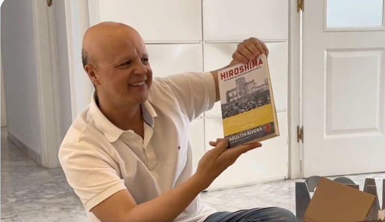 El periodista Agustín Rivera presentará su libro "Hiroshima" en Marbella el 4 de agosto - WhatsApp Image 2023 07 27 at 11.57.22 e1690451929850 El periodista Agustín Rivera presentará su libro "Hiroshima" en Marbella el 4 de agosto - WhatsApp Image 2023 07 27 at 11.57.22 e1690451929850