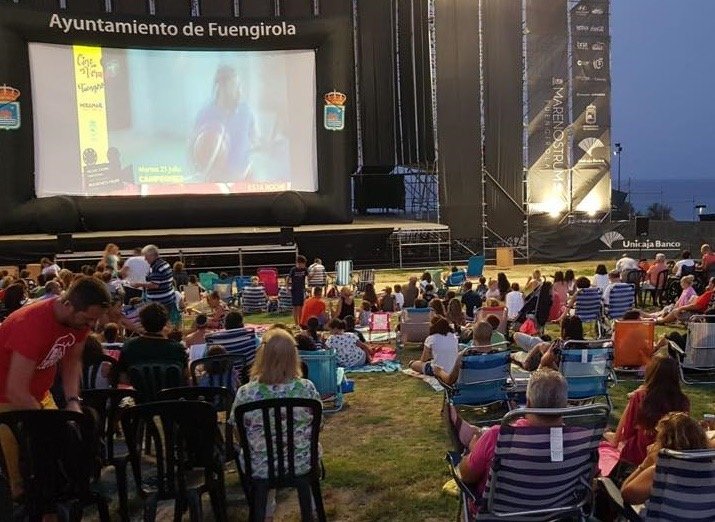 Los Minions y Spiderman, protagonistas en el Cine de Verano de Marenostrum Fuengirola - IMG 0809