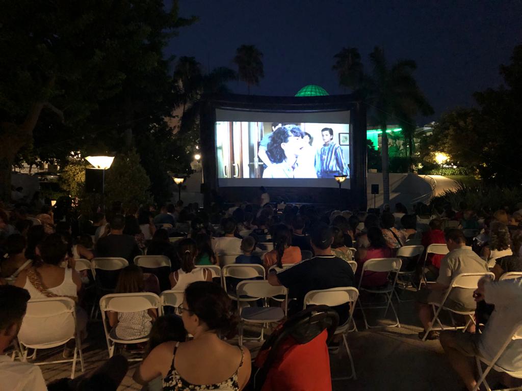 El cine de verano de Estepona continúa este miércoles con 'Voy a pasármelo bien' - PHOTO 2023 08 09 21 59 53 El cine de verano de Estepona continúa este miércoles con 'Voy a pasármelo bien' - PHOTO 2023 08 09 21 59 53