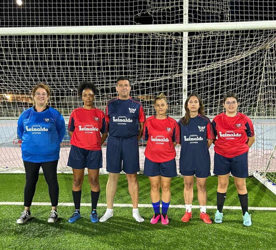 Nace un equipo femenino de fútbol en Estepona de la mano de ARMADA RED - 382334152 1390655088553052 1356747247836890006 n Equipo femenino de fútbol ARMADA RED.