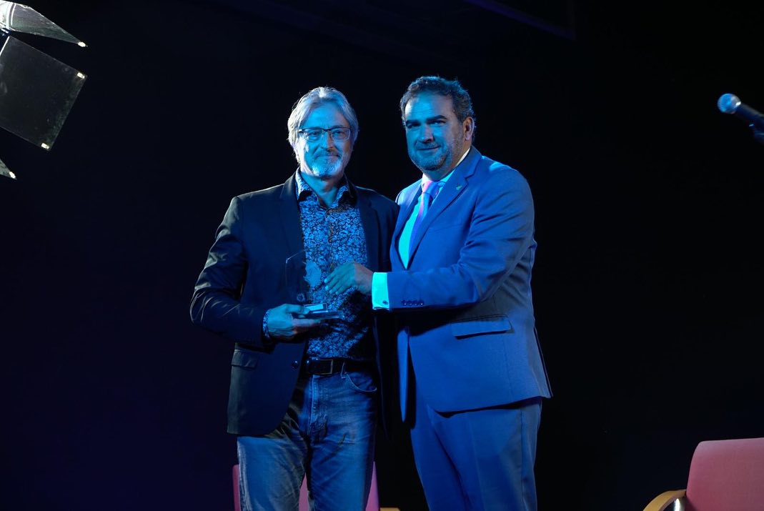 El actor marbellí Aníbal Soto recibe el Premio Especial del Jurado en la Semana de Cine Fantástico - Entrega Premio Mancomunidad El actor marbellí Aníbal Soto recibe el Premio Especial del Jurado en la Semana de Cine Fantástico - Entrega Premio Mancomunidad