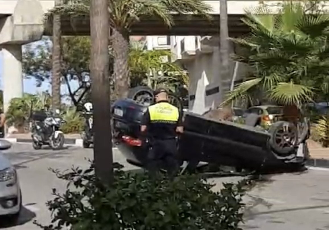 Dos accidentes en menos de dos semanas en la Avenida Puerta del Mar: “Hasta que no muera alguien no van a buscar solución” - IMG 2805 Dos accidentes en menos de dos semanas en la Avenida Puerta del Mar: “Hasta que no muera alguien no van a buscar solución” - IMG 2805