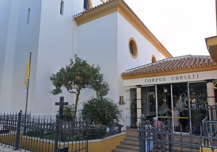 Sale de prisión y destroza el interior de una iglesia malagueña: "Dios no existe" - iglesia pedregalejo malaga RlZSqWv9DULvYQmYJaQTIbL Iglesia atacada en Pedregalejo, Málaga.