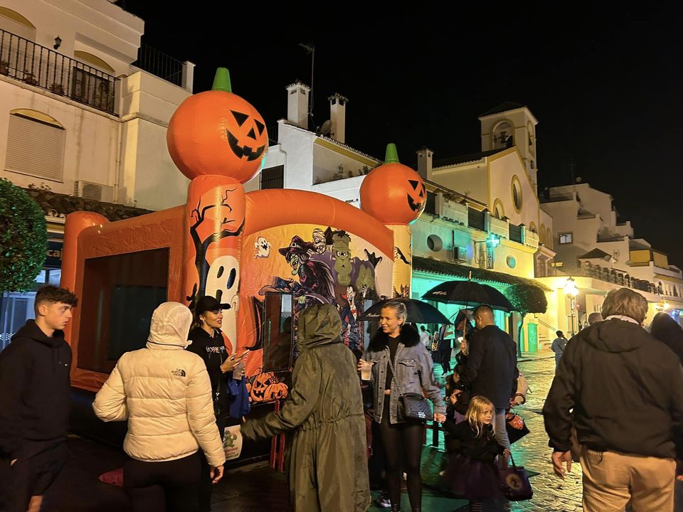 El día más terrorífico de la Costa del Sol: Así se ha vivido Halloween en los distintos municipios - 397405731 860945806036043 7616951591118360808 n El día más terrorífico de la Costa del Sol: Así se ha vivido Halloween en los distintos municipios - 397405731 860945806036043 7616951591118360808 n