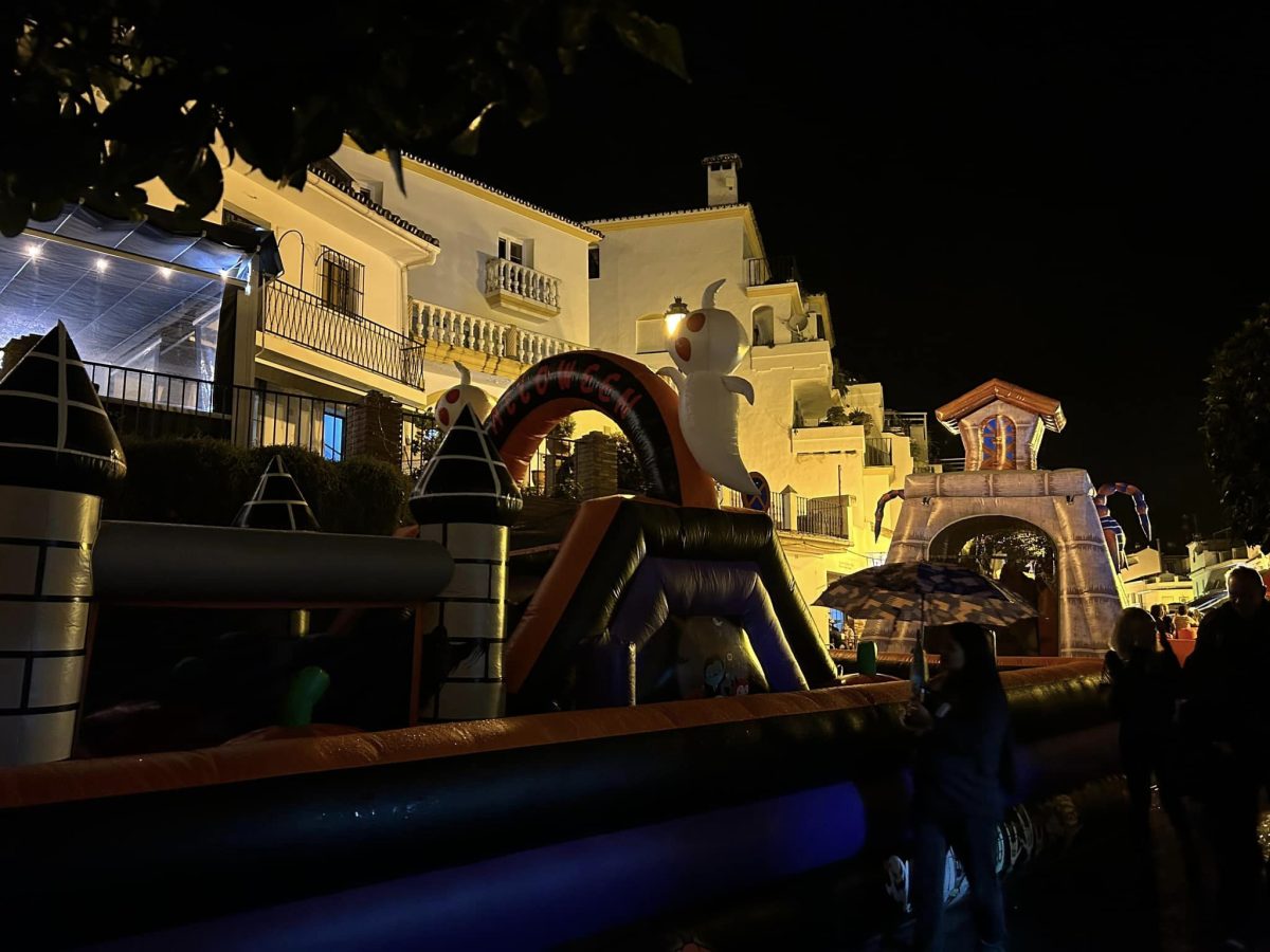 El día más terrorífico de la Costa del Sol: Así se ha vivido Halloween en los distintos municipios - 397442077 860945796036044 6991786843147961833 n El día más terrorífico de la Costa del Sol: Así se ha vivido Halloween en los distintos municipios - 397442077 860945796036044 6991786843147961833 n