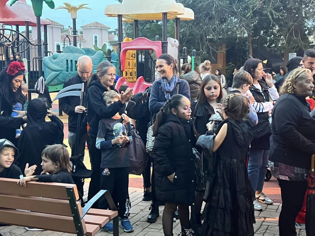 El día más terrorífico de la Costa del Sol: Así se ha vivido Halloween en los distintos municipios - 398299680 860895742707716 4616323700394910403 n El día más terrorífico de la Costa del Sol: Así se ha vivido Halloween en los distintos municipios - 398299680 860895742707716 4616323700394910403 n