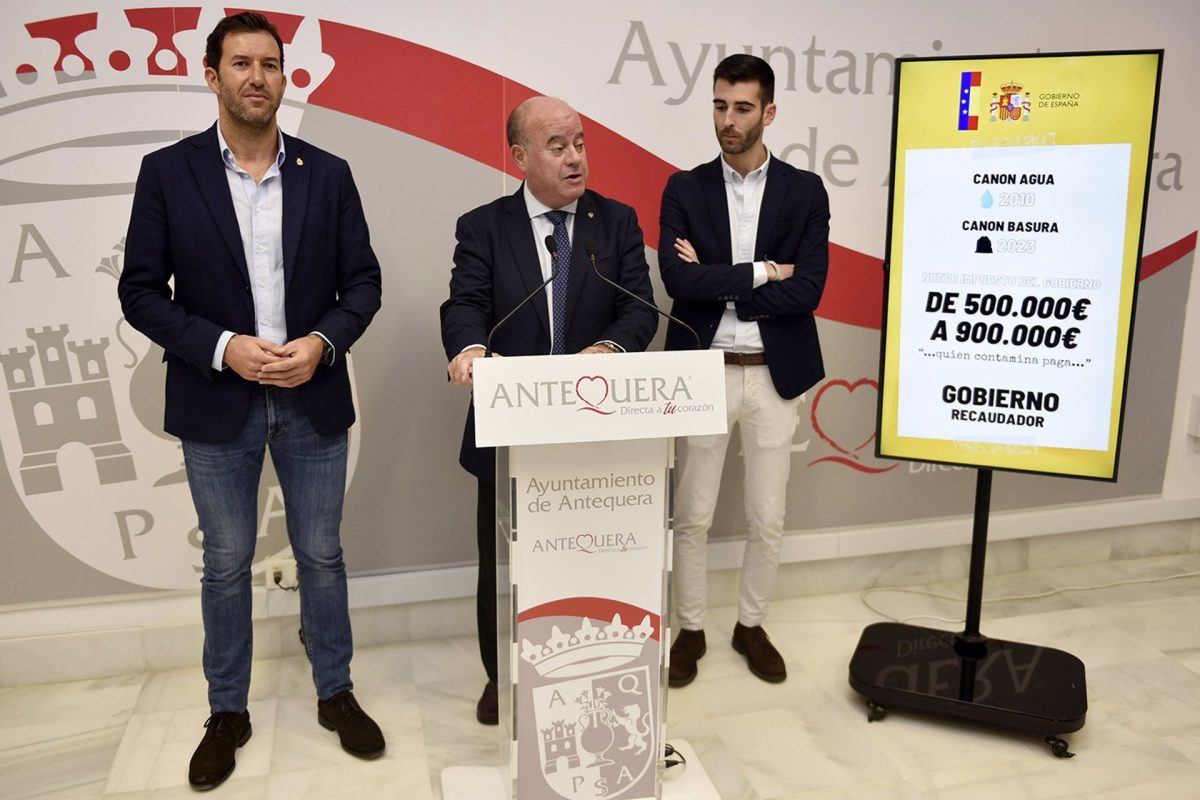Alcalde de Antequera critica el uso de los ayuntamientos "como meros recaudadores de impuestos" - Alcalde Antequera Alcalde de Antequera critica el uso de los ayuntamientos "como meros recaudadores de impuestos" - Alcalde Antequera