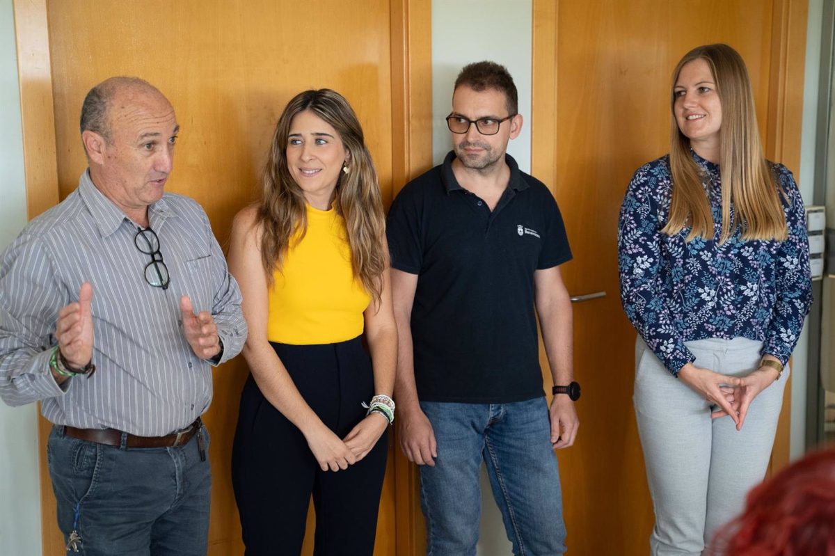 Juventud inicia en Benalmádena unas jornadas que apuestan por el coworking y la colaboración entre emprendedores - Edil Juventud Juventud inicia en Benalmádena unas jornadas que apuestan por el coworking y la colaboración entre emprendedores - Edil Juventud