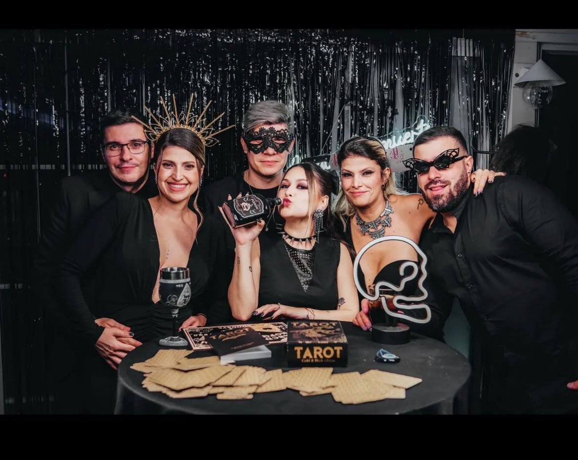 El ‘sí, quiero’ más terrorífico: así ha sido esta boda rodeada de ouijas, calaveras y telarañas - IMG 4503 El ‘sí, quiero’ más terrorífico: así ha sido esta boda rodeada de ouijas, calaveras y telarañas - IMG 4503
