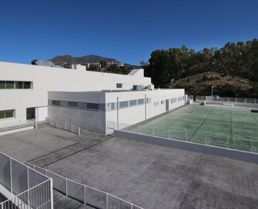 Colegios de Estepona, Mijas y Torremolinos contarán con comedor con cocina propia - IMG 4555