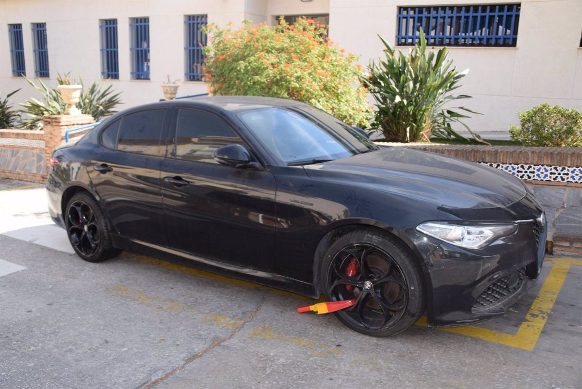 La Policía Local de Alhaurín de la Torre recupera un coche de alta gama robado valorado en 50.000 euros - Vehiculo Alhaurin La Policía Local de Alhaurín de la Torre recupera un coche de alta gama robado valorado en 50.000 euros - Vehiculo Alhaurin