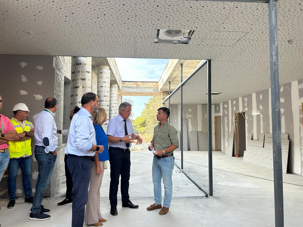 El nuevo centro de salud de Las Chapas contará con once consultas y cinco salas de espera - WhatsApp Image 2023 10 05 at 15.57.12 4 El nuevo centro de salud de Las Chapas contará con once consultas y cinco salas de espera - WhatsApp Image 2023 10 05 at 15.57.12 4