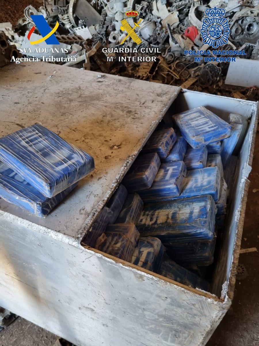 Ocultar kilos de cocaína en chatarra, la técnica de un clan del Campo de Gibraltar frustrada en Málaga - WhatsApp Image 2023 10 30 at 11.16.19 2 Ocultar kilos de cocaína en chatarra, la técnica de un clan del Campo de Gibraltar frustrada en Málaga - WhatsApp Image 2023 10 30 at 11.16.19 2