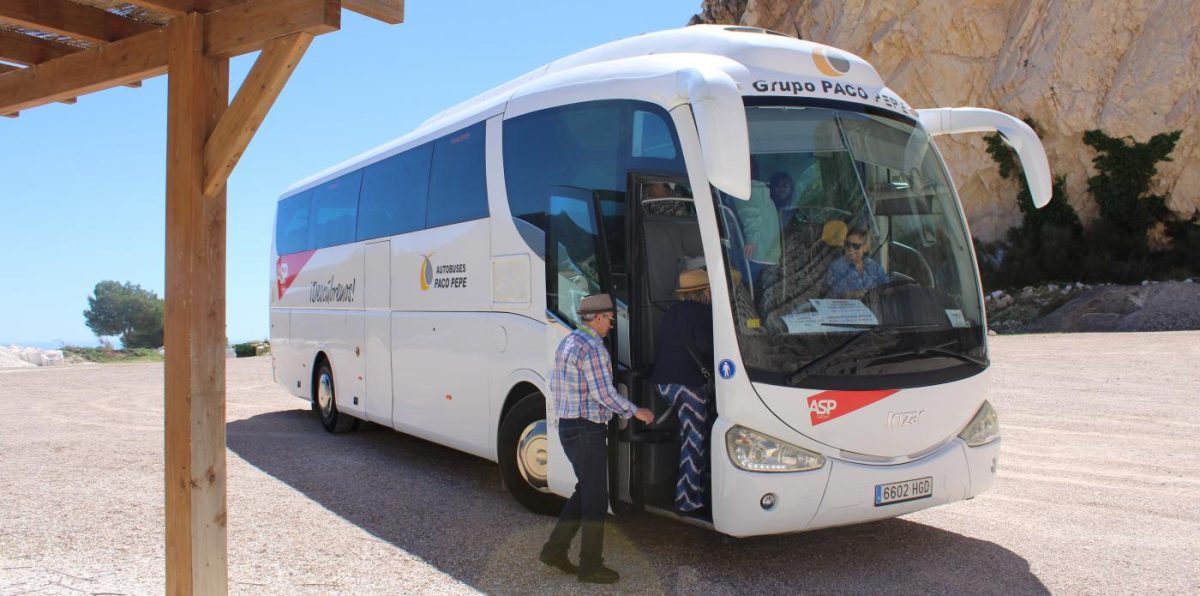 El bus lanzadera que conecta con el centro de Mijas Pueblo, una ventaja para no buscar aparcamientos - articulos 27722