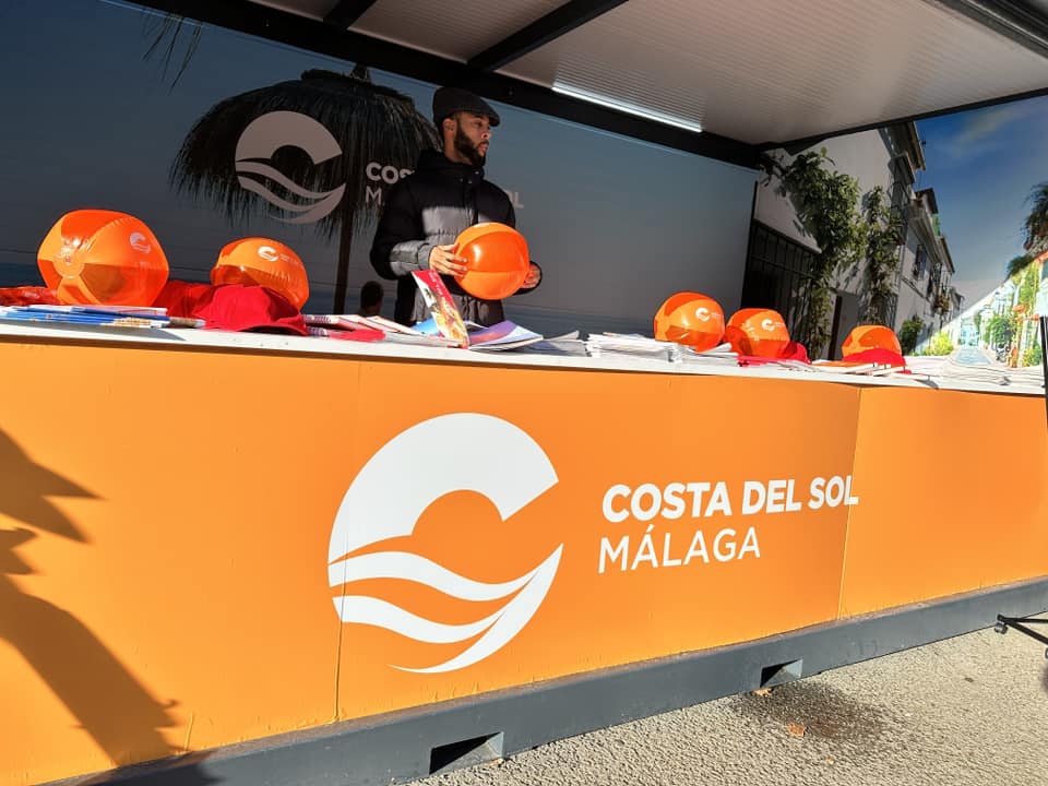 El Sol llega a Londres: imágenes de la Costa del Sol aterrizan en el corazón británico - 400386805 865341642263126 6814756040345710851 n