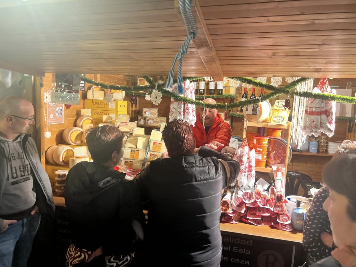 Las mejores imágenes del colorido Mercado Navideño en Fuengirola - 405514505 877587561038534 7506219626969319654 n Las mejores imágenes del colorido Mercado Navideño en Fuengirola - 405514505 877587561038534 7506219626969319654 n