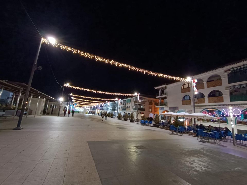 Benalmádena recibe a su Navidad más entrañable: Así ha sido el encendido de su alumbrado - 405814572 6873911182695956 115040217560911798 n Benalmádena recibe a su Navidad más entrañable: Así ha sido el encendido de su alumbrado - 405814572 6873911182695956 115040217560911798 n