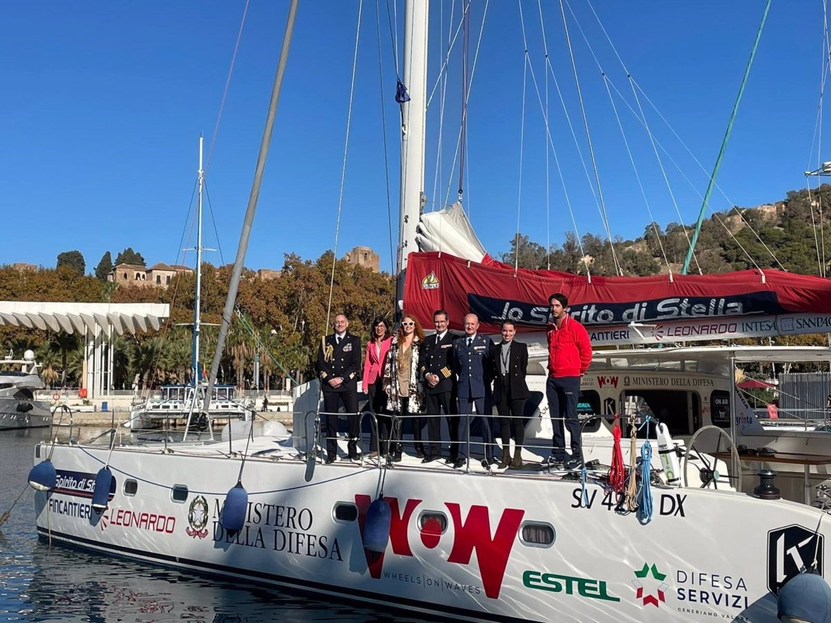 Vuelta al mundo solidaria del catamarán Wheels on Waves, que llega a la marina de megayates de Málaga - Catamaran Vuelta al mundo solidaria del catamarán Wheels on Waves, que llega a la marina de megayates de Málaga - Catamaran