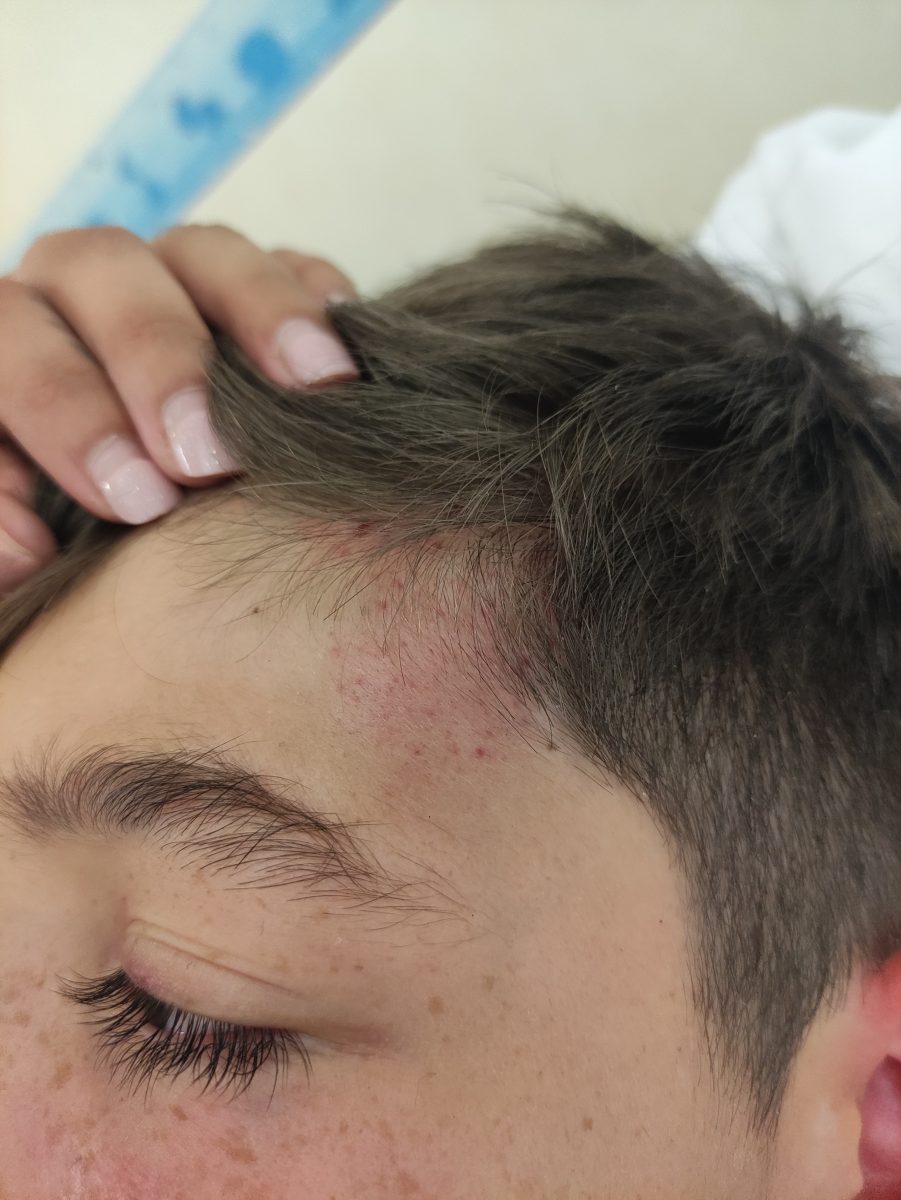 Una madre denuncia el trato de un vecino a su hijo: "le ha dado un golpe que le ha dejado inconsciente" - Foto nino Una madre denuncia el trato de un vecino a su hijo: "le ha dado un golpe que le ha dejado inconsciente" - Foto nino
