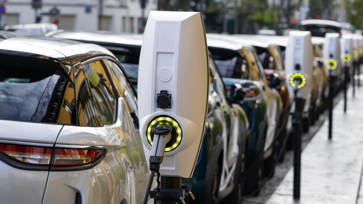 Marbella saca a licitación su zona azul con cargadores para coches eléctricos - ae349a8c afbd 405b a4d6 3d5c1d93069b 16 9 discover aspect ratio default 0 Marbella saca a licitación su zona azul con cargadores para coches eléctricos - ae349a8c afbd 405b a4d6 3d5c1d93069b 16 9 discover aspect ratio default 0