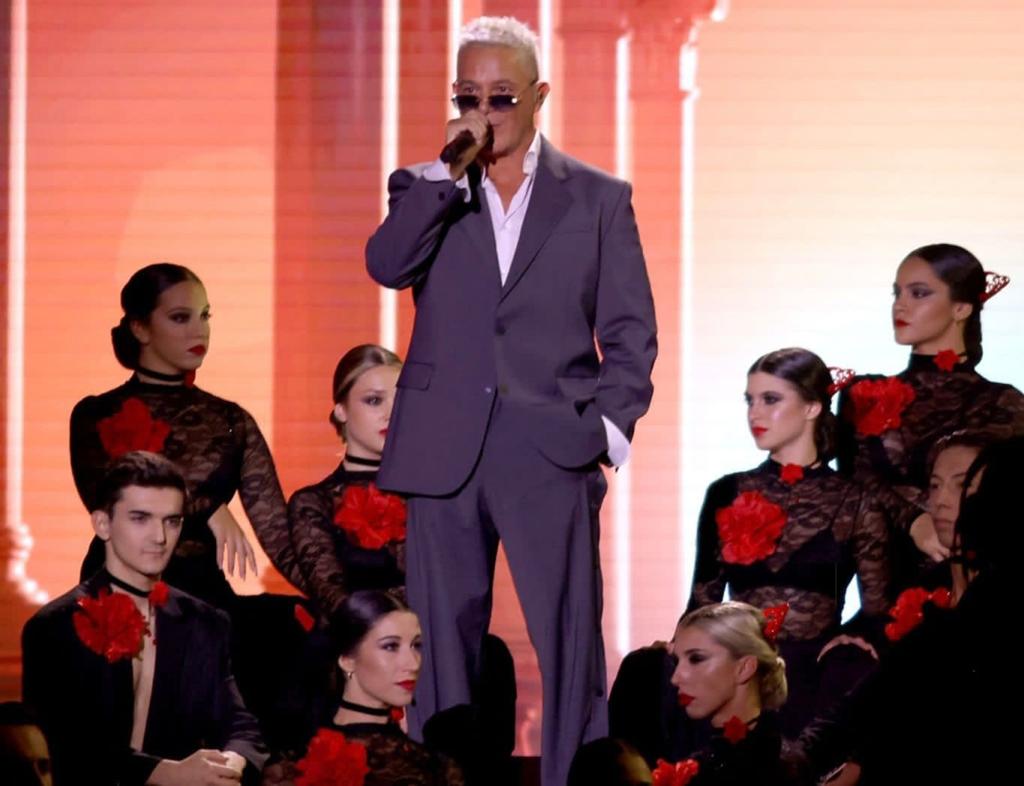 Álvaro Alconchel, el esteponero que ha bailado junto a Alejandro Sanz en los Latin Grammy - alvarolatingrammy Álvaro bailando junto a Alejandro Sanz en los Latin Grammy. / Área