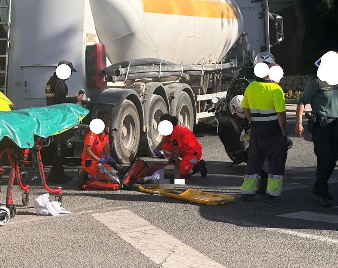 Un camión atropella a un ciclista en Las Lagunas de Mijas - atropello mijas fsq Un camión atropella a un ciclista en Las Lagunas de Mijas - atropello mijas fsq