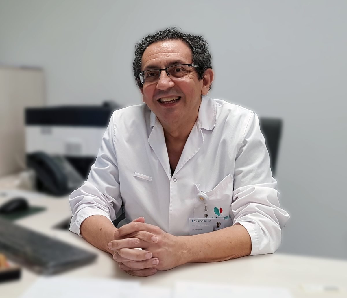 El 'vapeo': Una moda que destruye los pulmones - ignacio neumologia quironsalud marbella hospital Doctor de Neumología de Quirónsalud