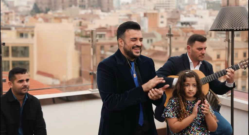 "Dime lo que quieres" la rumba navideña de Miguel Astorga y su hija Naiara - miguel astorga "Dime lo que quieres" la rumba navideña de Miguel Astorga y su hija Naiara - miguel astorga