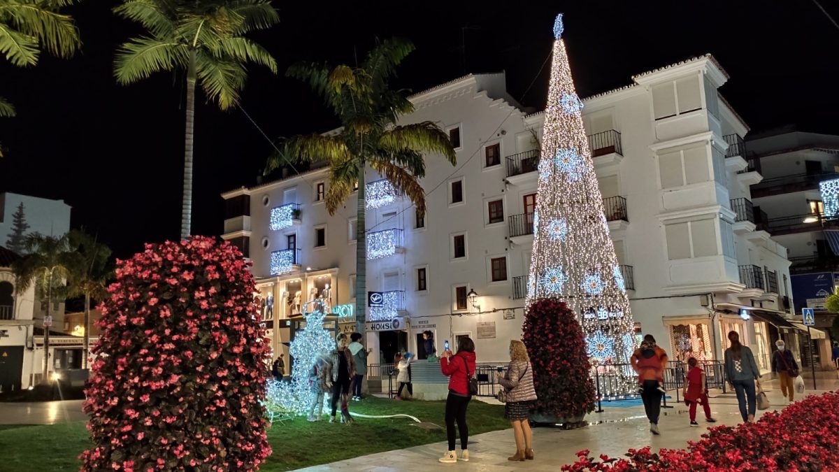 Estepona recibe a la Navidad el viernes 1 de diciembre con el mágico alumbrado - navidadEstepona Alumbrado de Navidad en Estepona. / Archivo