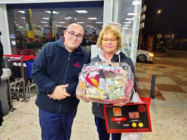 Conoce a los ganadores de las súper cestas de Supermercados Ruiz Galán - 414829902 761612006009556 555530709358433457 n 600x450 1 Conoce a los ganadores de las súper cestas de Supermercados Ruiz Galán - 414829902 761612006009556 555530709358433457 n 600x450 1