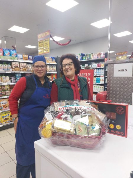 Conoce a los ganadores de las súper cestas de Supermercados Ruiz Galán - 415035772 761612086009548 6225718926700695740 n 450x600 1 Conoce a los ganadores de las súper cestas de Supermercados Ruiz Galán - 415035772 761612086009548 6225718926700695740 n 450x600 1