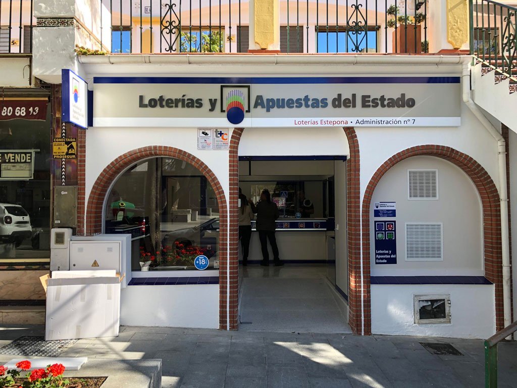 Benalmádena se lleva el Gordo gracias al 88.008 - 50150 foto 1 Benalmádena se lleva el Gordo gracias al 88.008 - 50150 foto 1